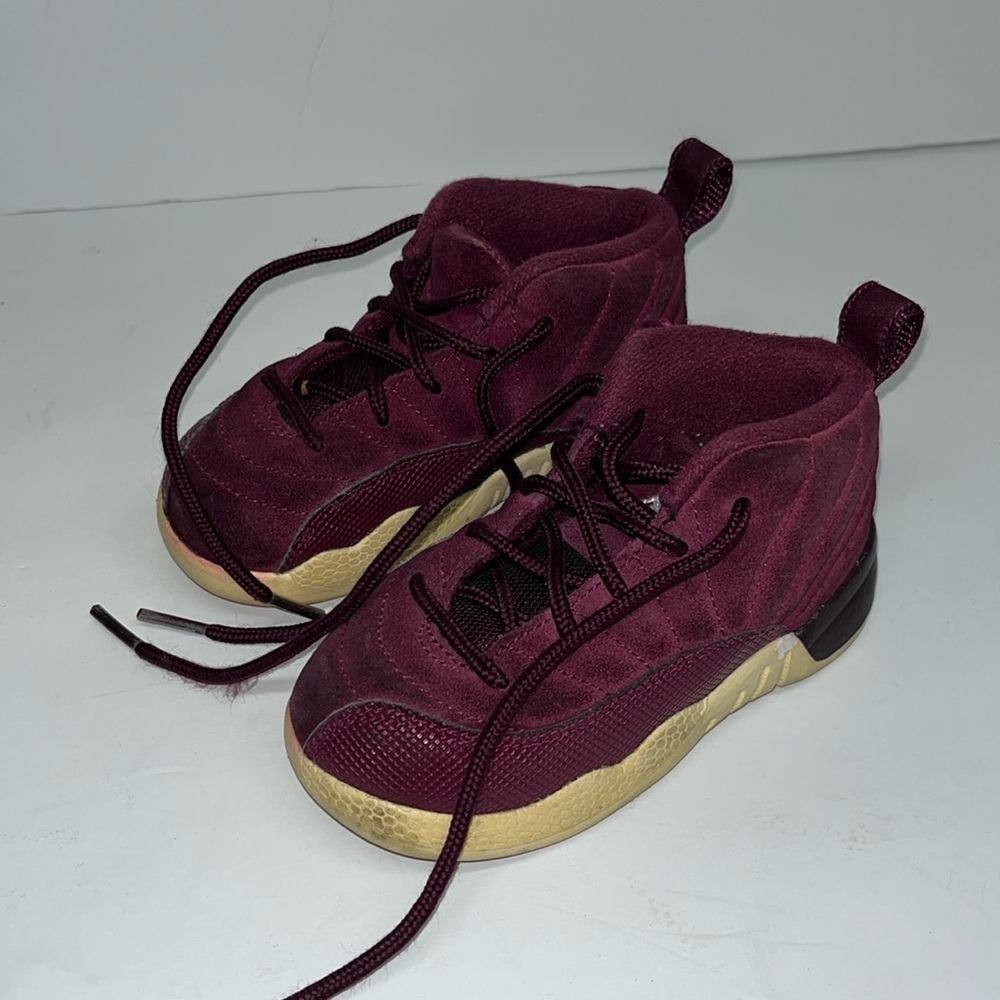 Jordan retro 12 toddler  "Bordeaux " size 8C
